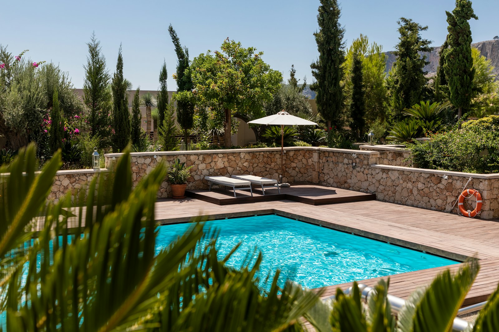 Aloha Pools pool services